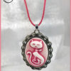 Bijou chat original pendentif style camée une création La Boîte à Chats